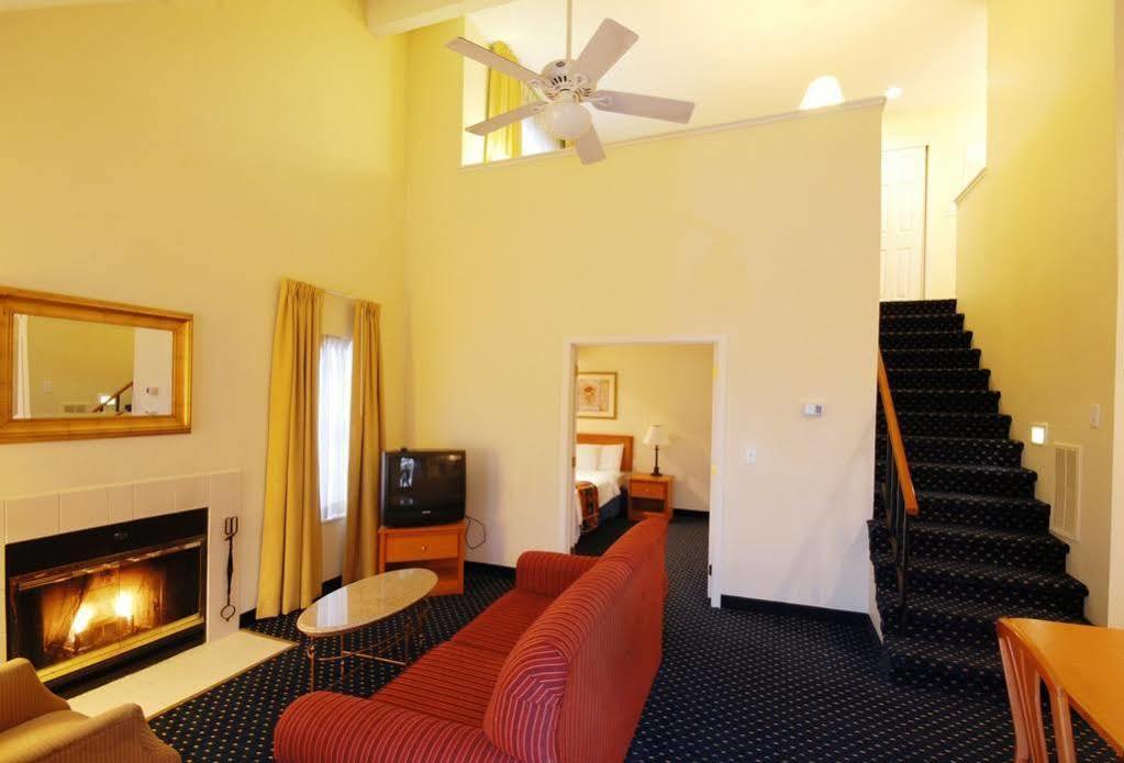 6-columbus, Oh Hotel