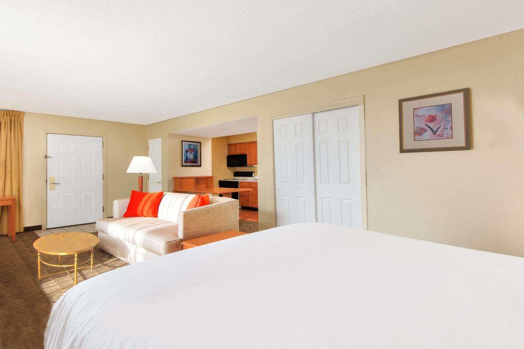 Hotel 6-columbus, Oh 2*